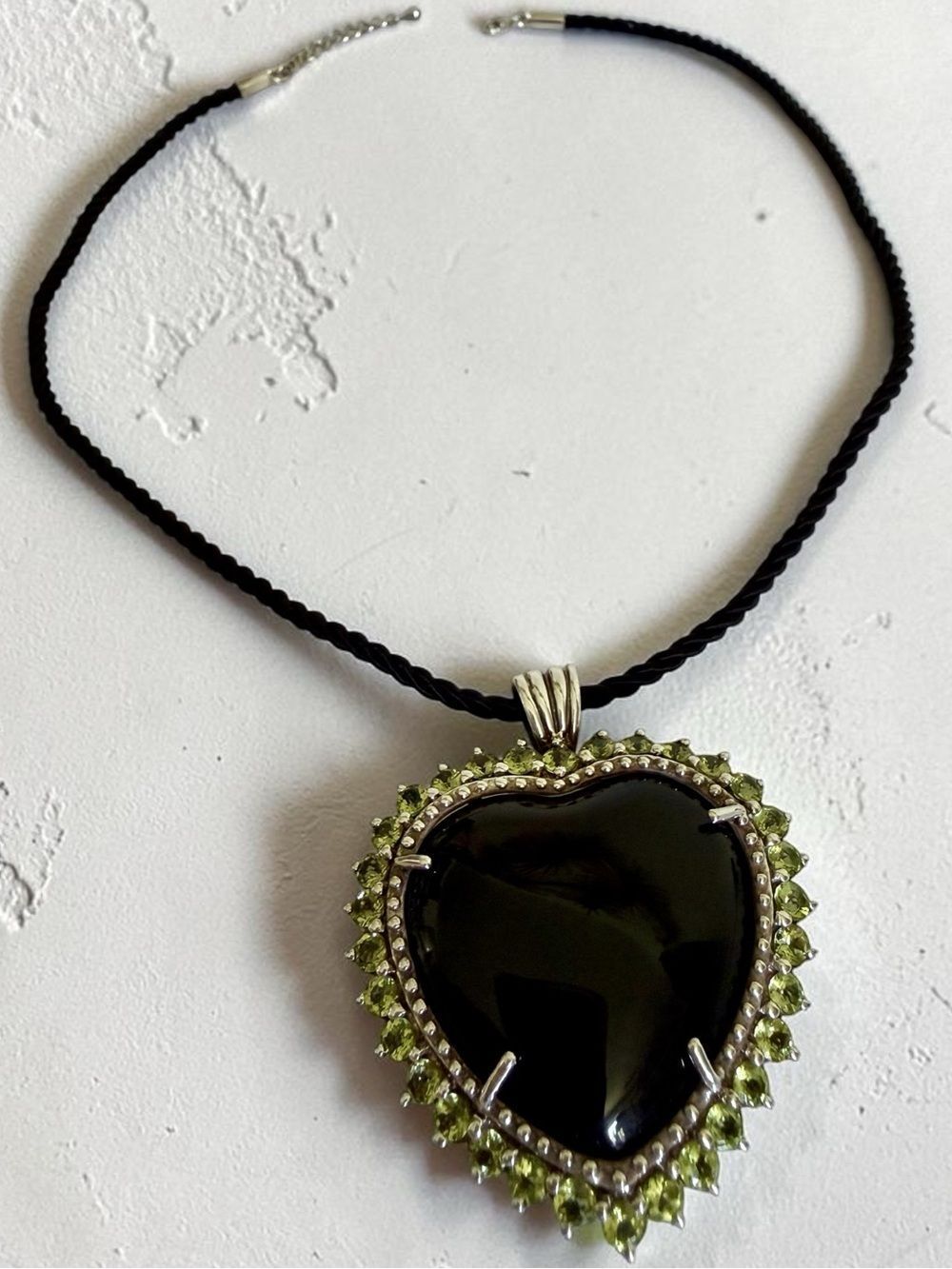 Thai 925 Sterling Silver Black Onyx Heart Pendant Green Gemstone Necklace